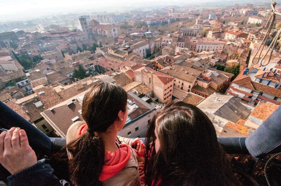 Barcelona: Hot Air Balloon Ride with Optional Transportation - What the $201 price really covers