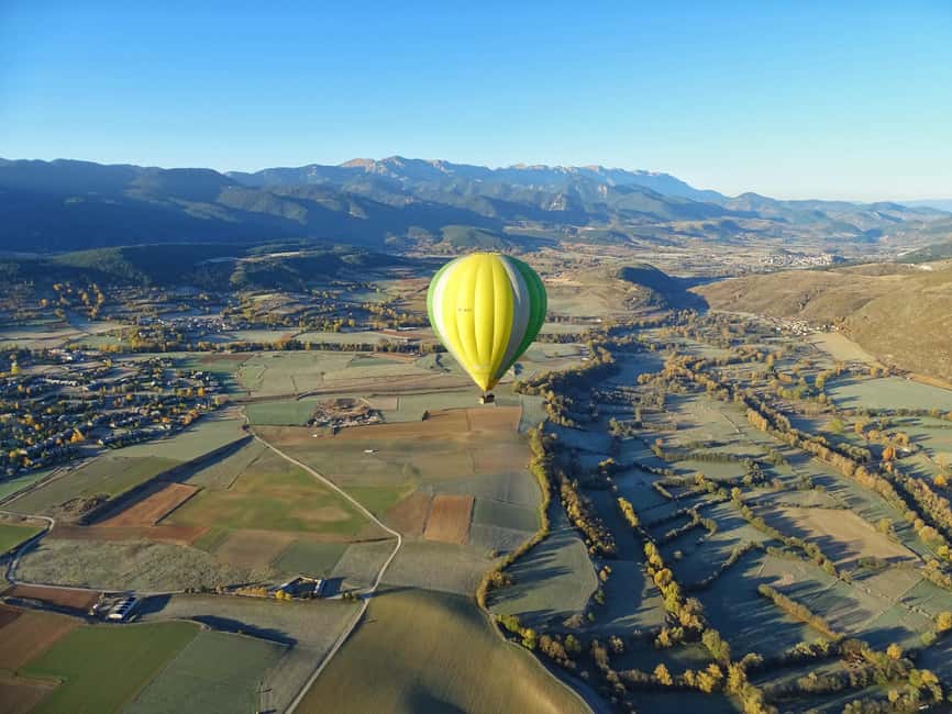 Barcelona: Private Hot Air Balloon Ride - Guides, language, and the private setting