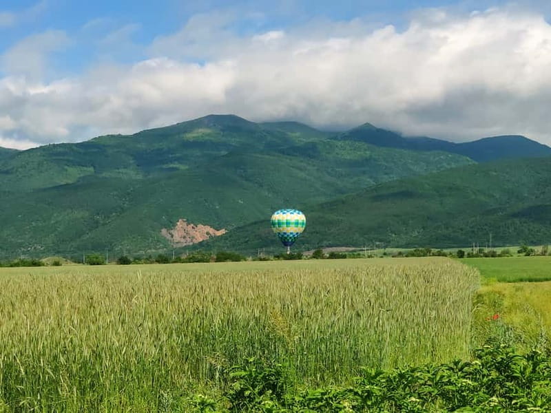 Belogradchik: Hot-air Balloon Flight over Belogradchik Rocks - What you see from the basket
