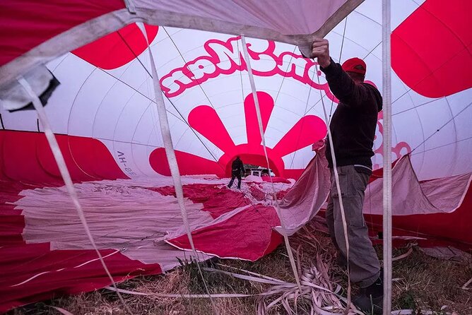 Bendigo Premium Balloon Flight plus buffet champagne breakfast - How long will you actually be in the air?