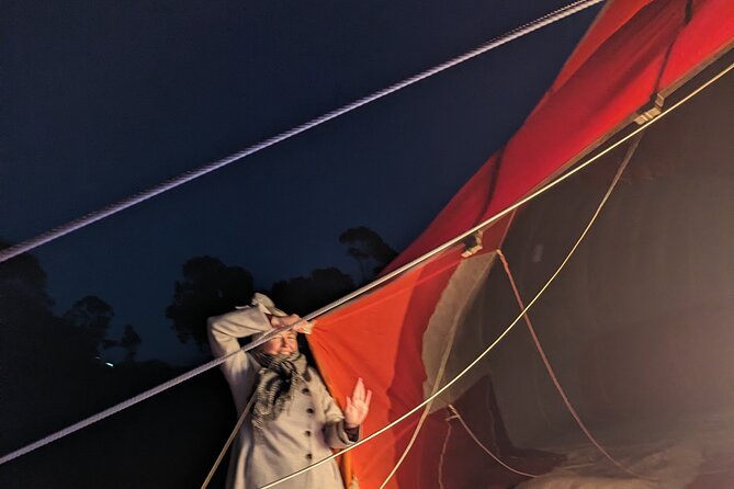 Bendigo Premium Balloon Flight plus buffet champagne breakfast - The Bendigo sights connected with the outing