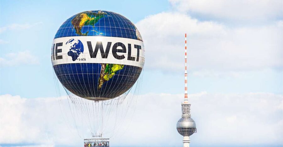 Berlin: Ticket for World Balloon with Perfect View - The view: historic Berlin and the new city center