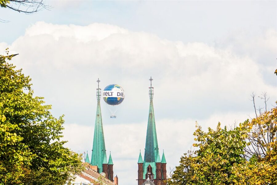 Berlin: Ticket for World Balloon with Perfect View - How to get more from the view