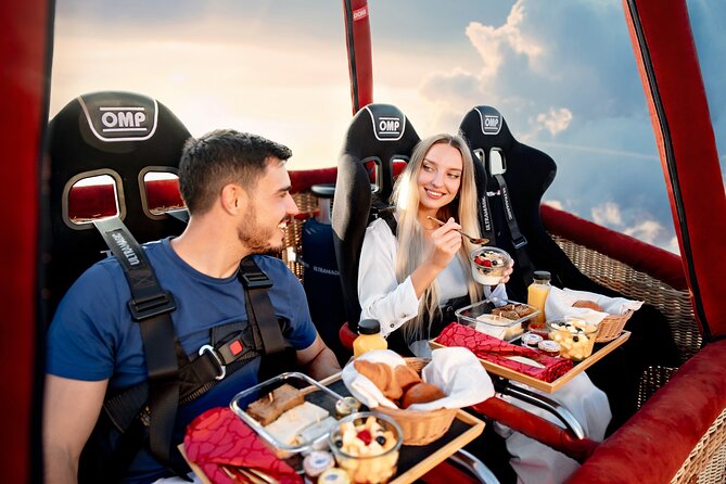 Breakfast in the sky with Hot air Balloon - Arriving at Margham before sunrise