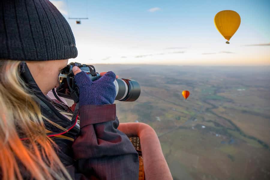 Brisbane: Hot Air Balloon Flight with Vineyard Breakfast - How the morning compares with a normal city tour