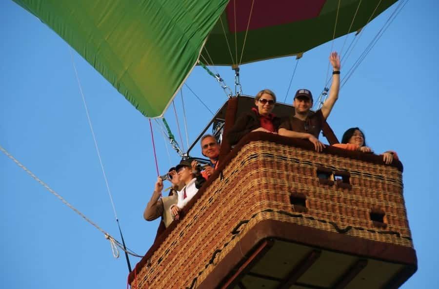 Camden Valley: Sunrise Hot Air Balloon Flight With Breakfast - Key points at a glance