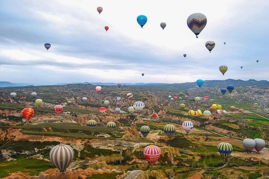 Cappadocia: Göreme Sunrise Hot Air Balloon Ride w/ Breakfast - The 5 AM pickup from Göreme, Nevşehir, or Avanos