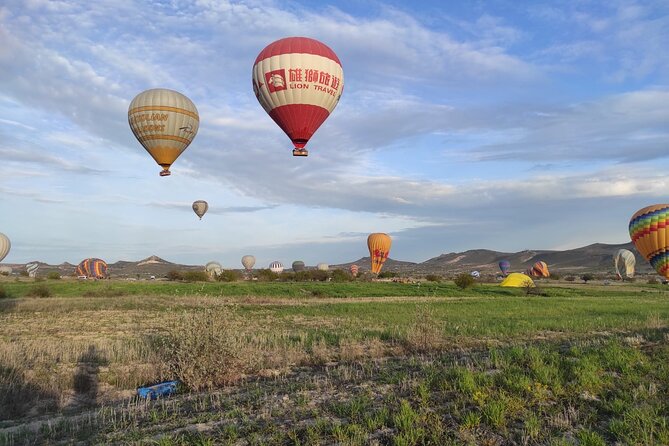 Cappadocia Hot Air Balloon Flight / Over Goreme & FairyChimneys - Boarding a 28-person basket