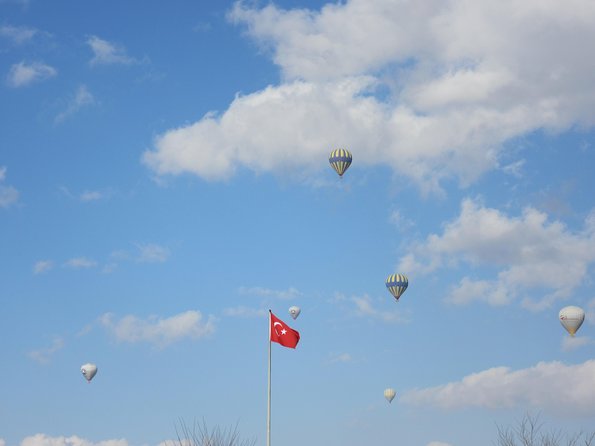 Cappadocia Hot Air Balloon Ride with Breakfast and Champagne - Staff, language, and the level of guiding