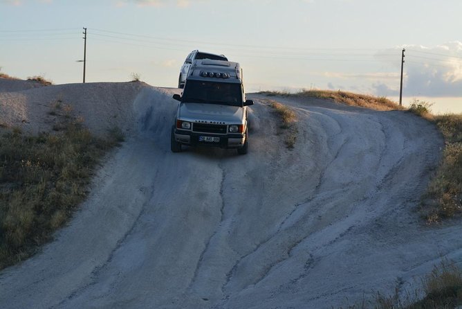 Cappadocia Jeep Safari with Hot Air Balloon Watch at Sunrise - Aydin Kiragan Tepesi and the widest balloon view