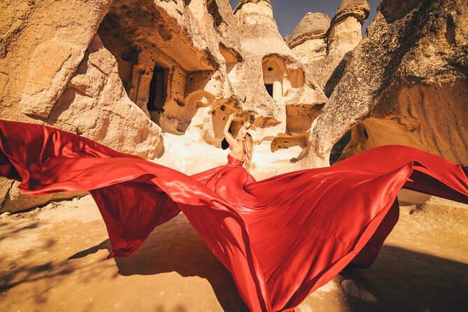 Cappadocia Private Flying Dress & Hot Air Balloon Photoshoot - Posing, Styling, and the Finished Photos