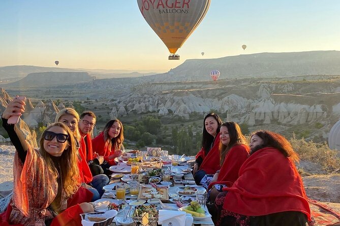 Cappadocia Sunrise Breakfast With Hot Air Balloons - What happens at Love Valley