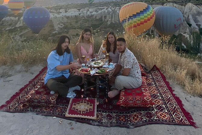 Cappadocia Sunrise Breakfast With Hot Air Balloons - What the strongest mornings have in common