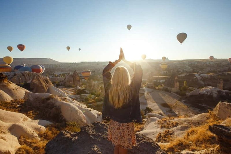 Cappadocia: Sunrise Fairy Chimneys Hot Air Balloon Watching - The early pickup from Göreme
