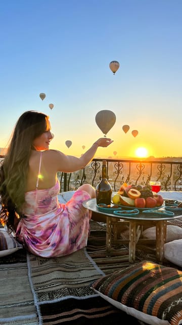 Cappadocia: Terrace Photo Spot With Balloon Flight View - What happens at Tulip Cave Suites