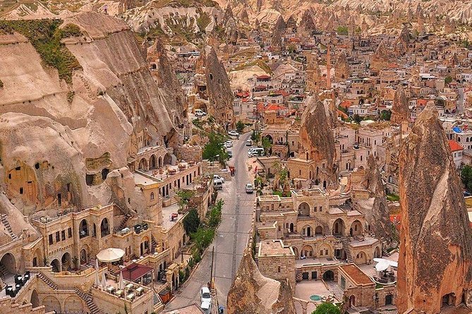 Cappadocia Tour from Istanbul 2 Days 1 Night by Plane included Balloon Ride - Day two: Derinkuyu and the Green Tour