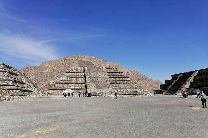 CDMX balloon flight, breakfast, pickup and visit to Teotihuacán - Breakfast after the flight
