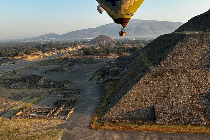 CDMX balloon flight, breakfast, pickup and visit to Teotihuacán - Is $206.27 a fair price?