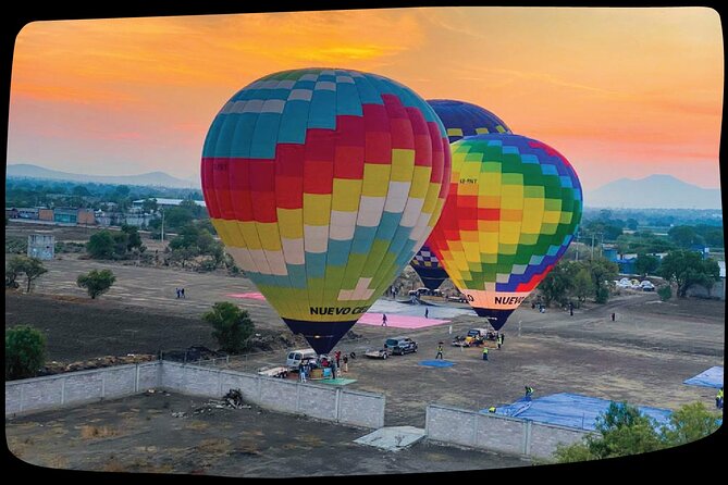 CDMX balloon flight, breakfast, pickup and visit to Teotihuacán - The early pickup from Mexico City