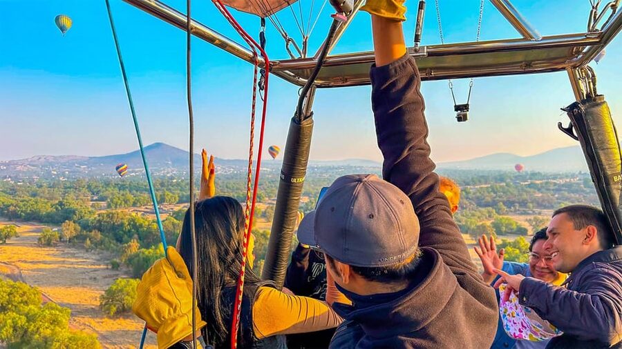 CDMX: Teotihuacan Balloon Flight with Optional Pyramids Tour - Guides, transport, and the pace of the day