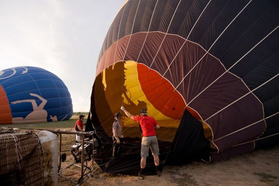 Colorado Springs: Sunrise Hot Air Balloon Flight - Booking and cancellation details