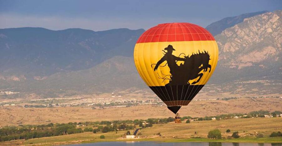 Colorado Springs: Sunrise Hot Air Balloon Flight - Watching a nine-story balloon take shape