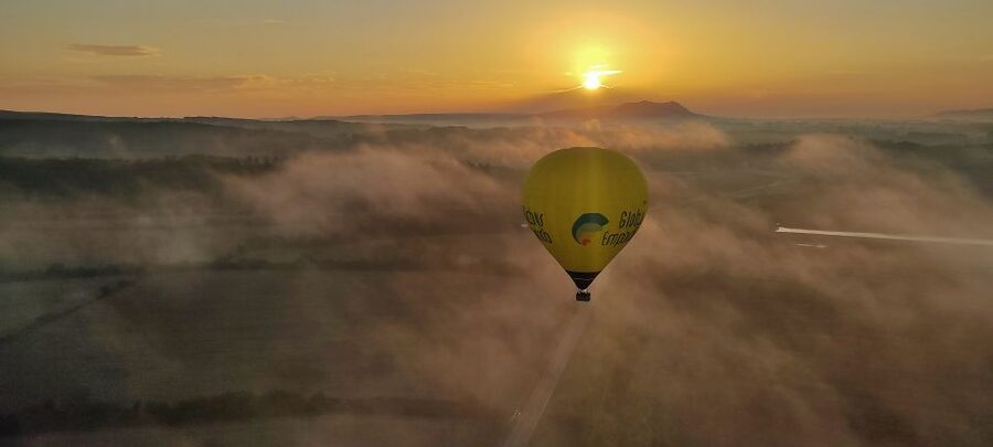 Costa Brava: Hot Air Balloon Flight - Shared - Landing, Cava, and a Sweet Finish
