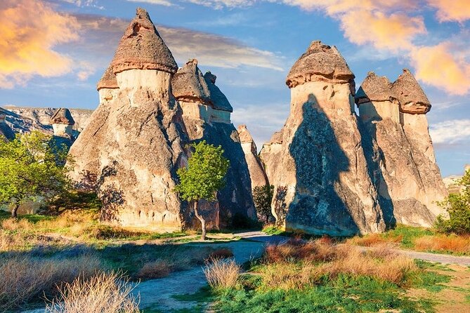 Deal Package : Cappadocia Red Tour + ATV Quad Bike Safari + Hot Air Balloon Tour - Lunch in Goreme, with a vegetarian option