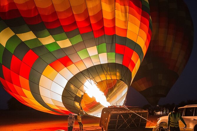 Dubai Hot Air Balloon Ride with Breakfast, Falconry & Camel Ride - The one-hour sunrise flight