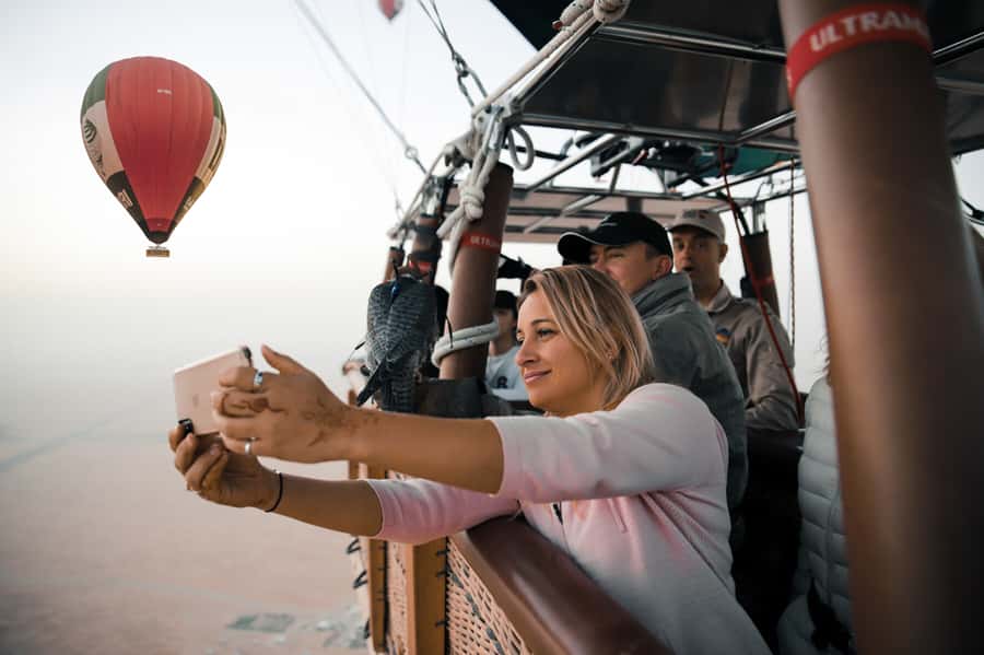 Dubai: Luxury Balloon Flight with Michelin-Curated Breakfast - Is $543 good value?