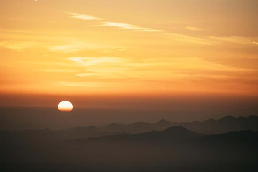 Dubai: Sunrise Balloon Flight with Camel Ride & Breakfast - Key points to know before booking