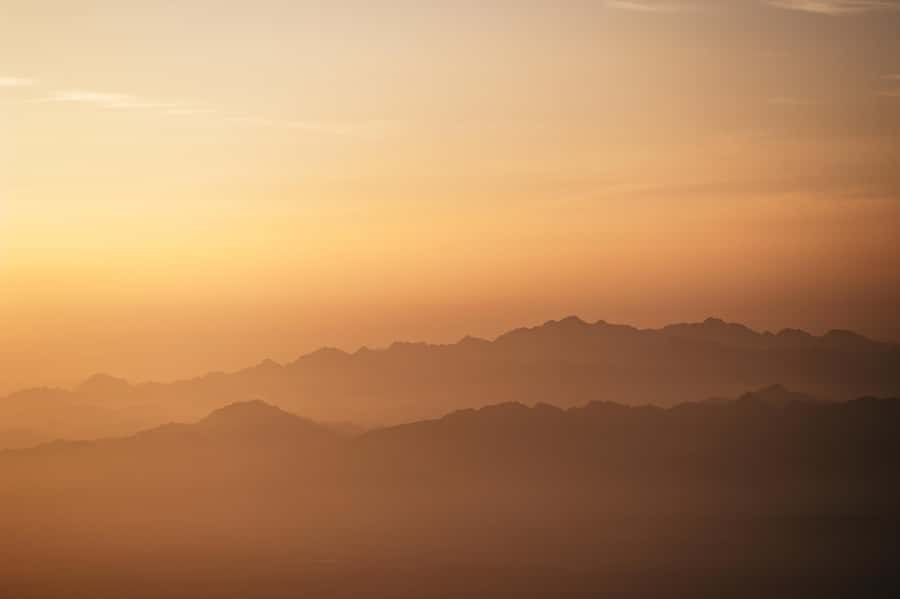 Dubai: Sunrise Hot Air Balloon Tour Over the Desert - Rising above the Dubai desert