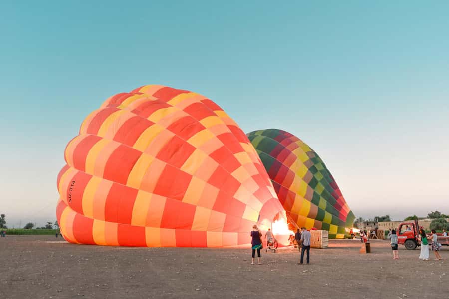 Dubai: Sunrise Hot Air Balloon Tour with E-Certificate - Why Sunrise Is the Right Time for a Dubai Balloon Ride