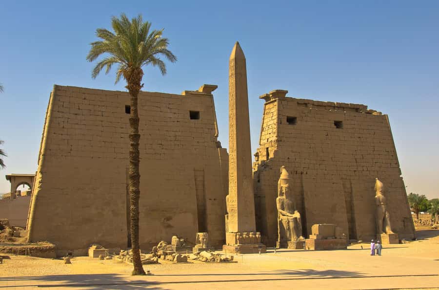 East and west banks private day tour included Balloon Ride - The Valley of the Kings and its painted tombs