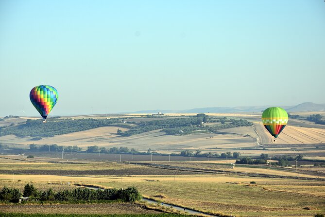 Exclusive flight in a balloon in Gravina in Puglia - What the Alta Murgia view can show you