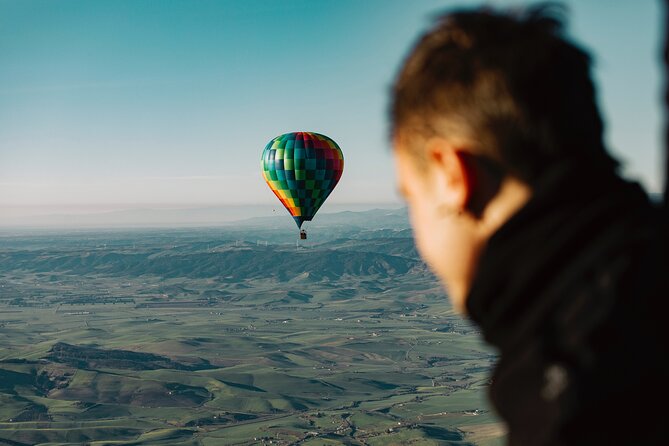 Exclusive Private Hot Air Balloon Flight in Matera with Breakfast - What the three-hour timing means