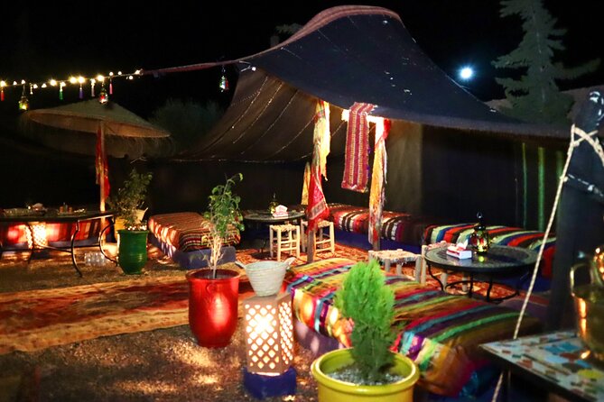 Fly in a hot air balloon in the sky of the Atlas in Marrakech - Berber breakfast in the nomad tents