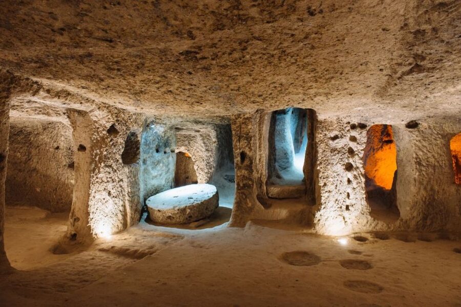 From Alanya: 2-Day Cappadocia, Cave Hotel, & Balloon Tour - Love Valley, Devrent Valley, and the Three Beauties