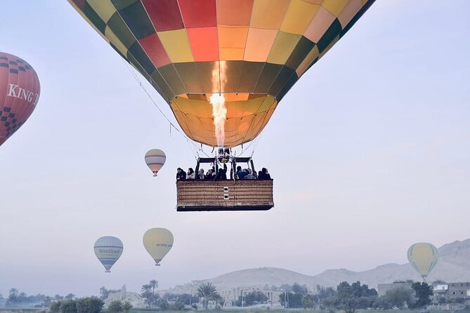 From Aswan: 2 Night-3 Day Nile Cruise & Hot Air Balloon Ride - Day three: a hot-air balloon over Luxor