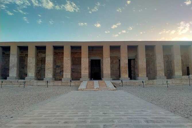 From Aswan: 2 Night-3 Day Nile Cruise & Hot Air Balloon Ride - West Bank: tombs, Hatshepsut, and the Colossi
