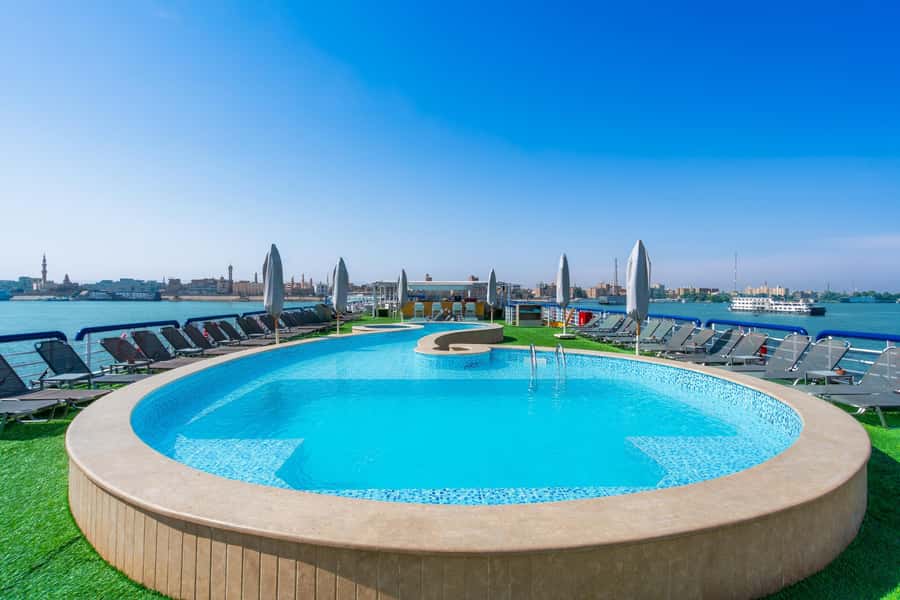 From Aswan: 3-Day Cruise to Luxor with Hot Air Balloon - Guides, communication, and group arrangements