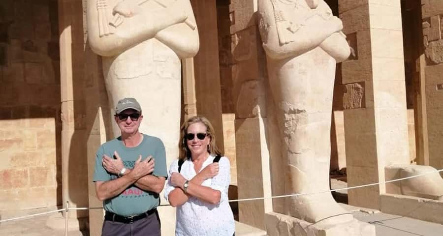 From Aswan: 4-Days 3-Night Nile Cruise with Hot Air Balloon - Day three: Edfu by horse carriage, then a slow stretch north