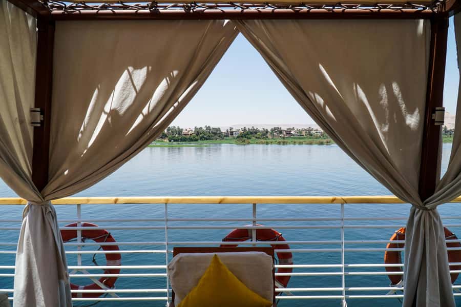 From Cairo: 4-Day Nile Cruise to Luxor with Balloon Flight - The ship, food, and daily comfort