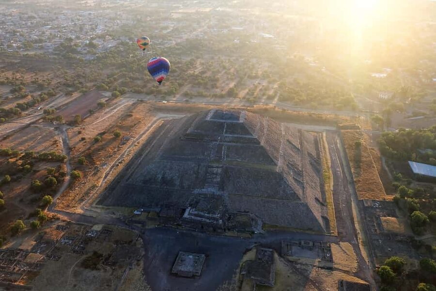 From CDMX: Teotihuacan Hot Air Balloon Ride & Optional Tours - Who should book this experience?