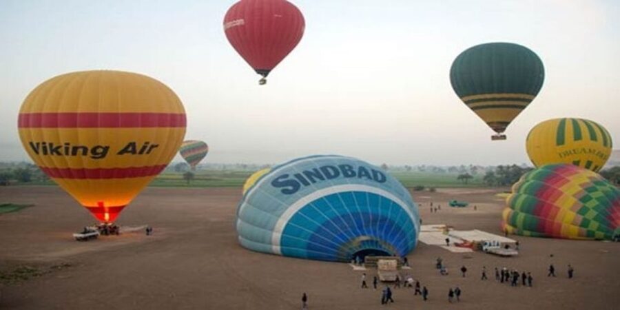 From Hurghada: 1-Night in Luxor, Hot Air Balloon, & Transfer - Sunrise above Luxor