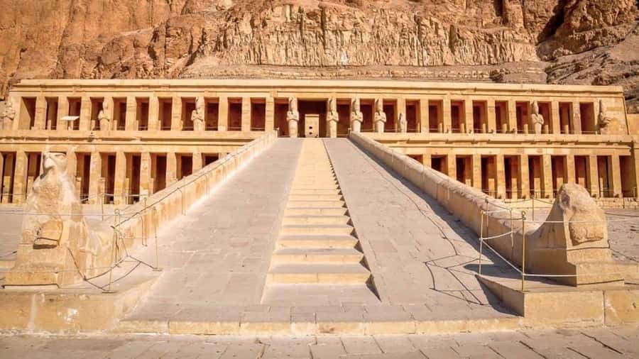 From Hurghada: 3-Day Nile Cruise to Aswan & Hot Air Balloon - The Valley of the Kings and Hatshepsut’s Temple