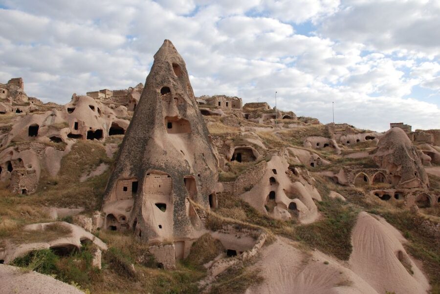 From Istanbul: 2-Day Trip to Cappadocia w/Balloon+Cave Hotel - Göreme viewpoint and the first Fairy Chimneys