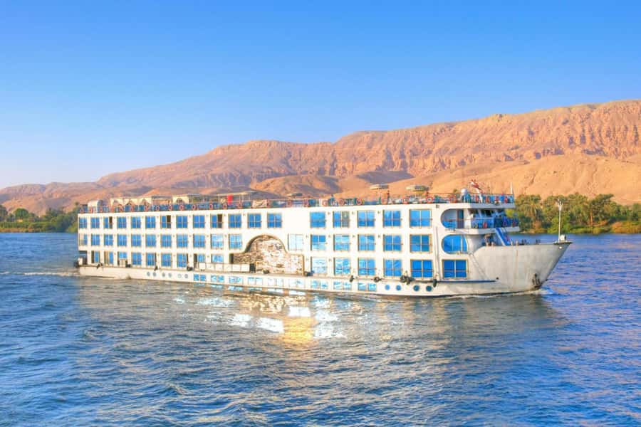 From Luxor: 5-Day Nile Cruise to Aswan with Balloon Ride - Day 1: Karnak, Luxor Temple, and a gentle Nile start