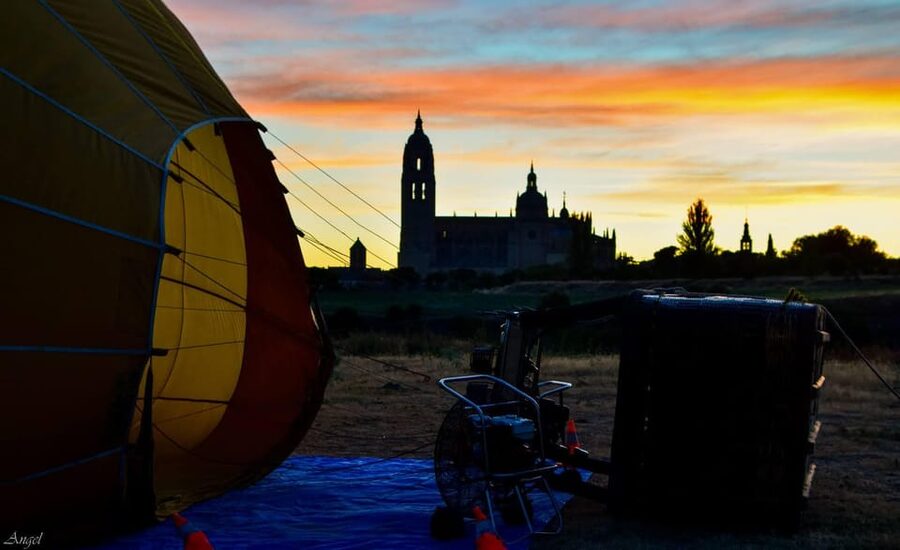 From Madrid: Hot Air Balloon over Segovia with Transfer - Key points to know before booking