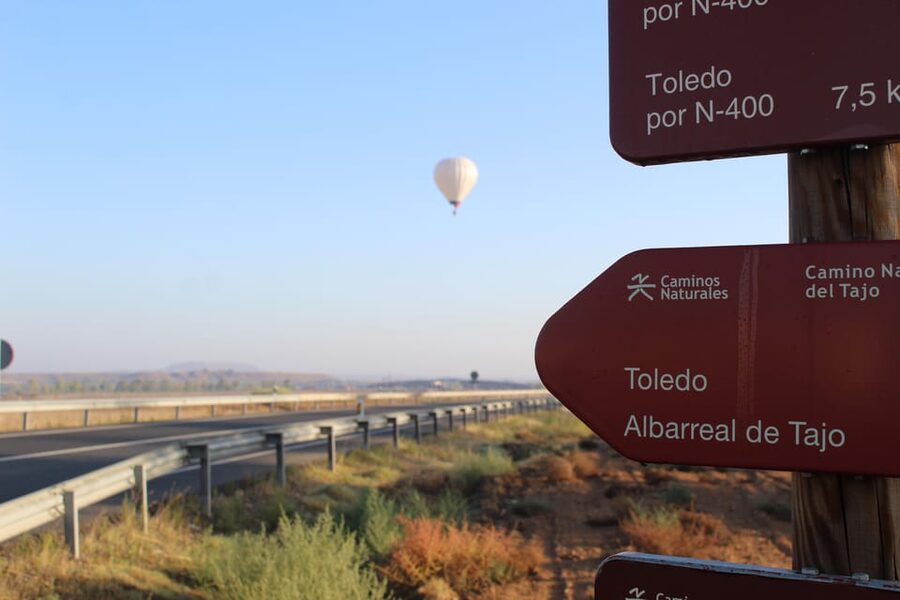 From Madrid: Hot Air Balloon over Toledo - Landing, breakfast, and a Cava toast